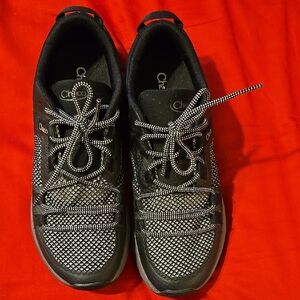 Chaco Black and Water Shoes. 7.5